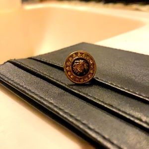 Medusa earring (1) only cz